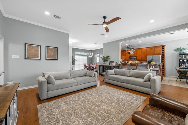 1400 Radisson Drive, Hewitt, TX 76643