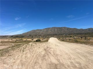 7805 Deep Creek, Apple Valley, CA 92308