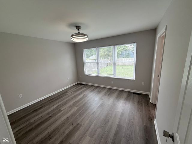 4933 Mecca Street, Indianapolis, IN 46241
