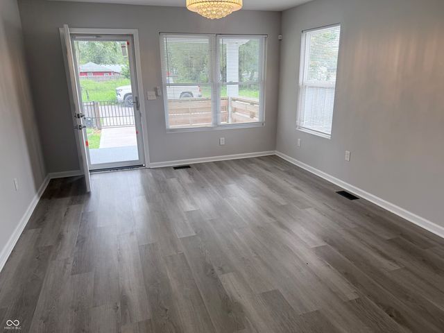 4933 Mecca Street, Indianapolis, IN 46241
