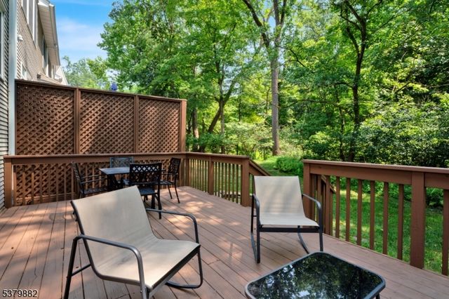 25 Rock Creek Woods Dr, Lambertville City, NJ 08530