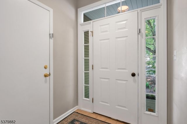 25 Rock Creek Woods Dr, Lambertville City, NJ 08530