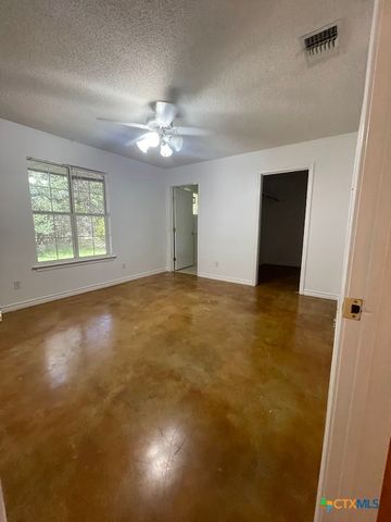 1640 Lonesome, Canyon Lake, TX 78133