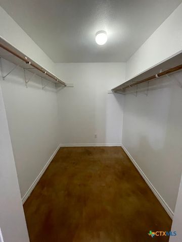 1640 Lonesome, Canyon Lake, TX 78133