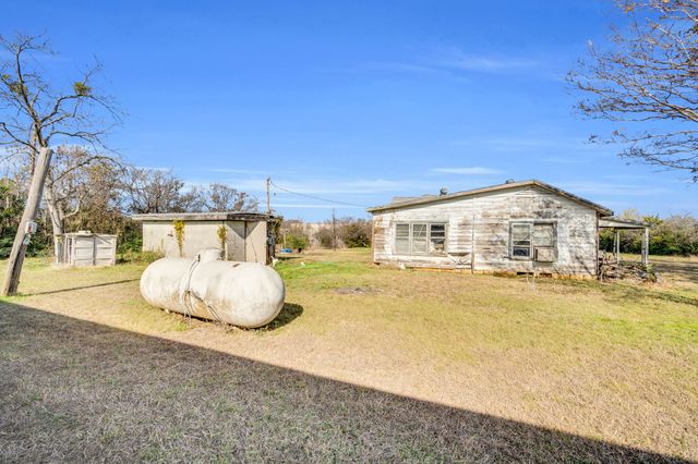 3107 Russell Road, Arlington, TX 76001