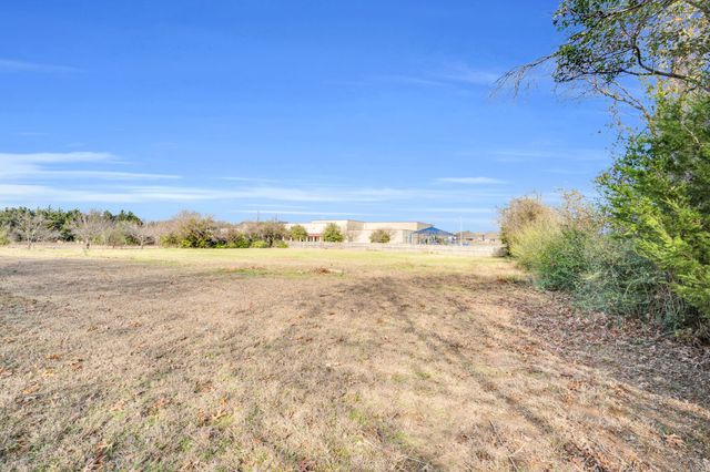 3107 Russell Road, Arlington, TX 76001