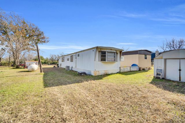 3107 Russell Road, Arlington, TX 76001