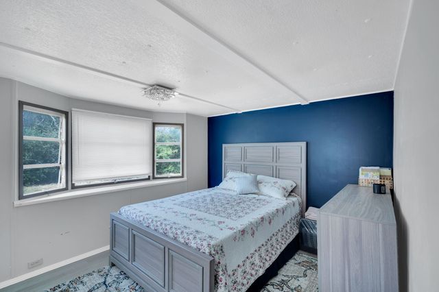 3107 Russell Road, Arlington, TX 76001