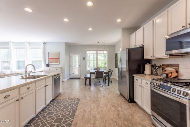 420 Coach House Lane, Hillsborough, NC 27278