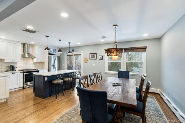 6 Stimson Place, Huntington, NY 11743