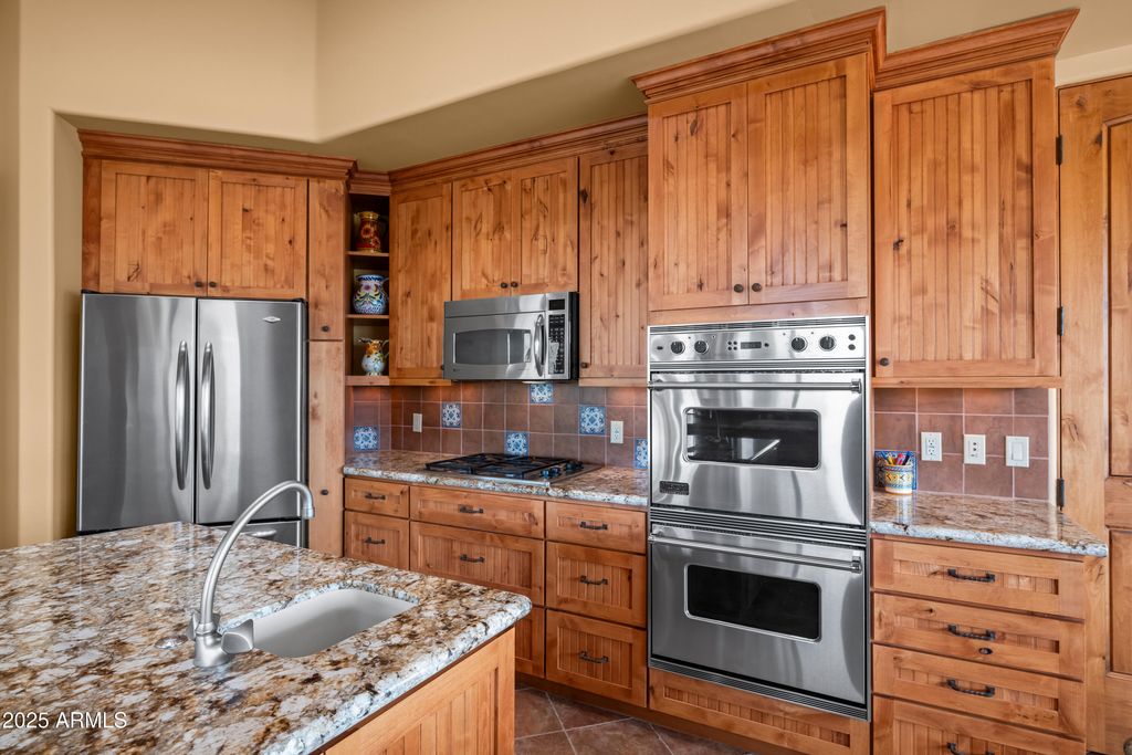 Image 14 of property listing at 18300 E ADOBE Way, Rio Verde, AZ 85263