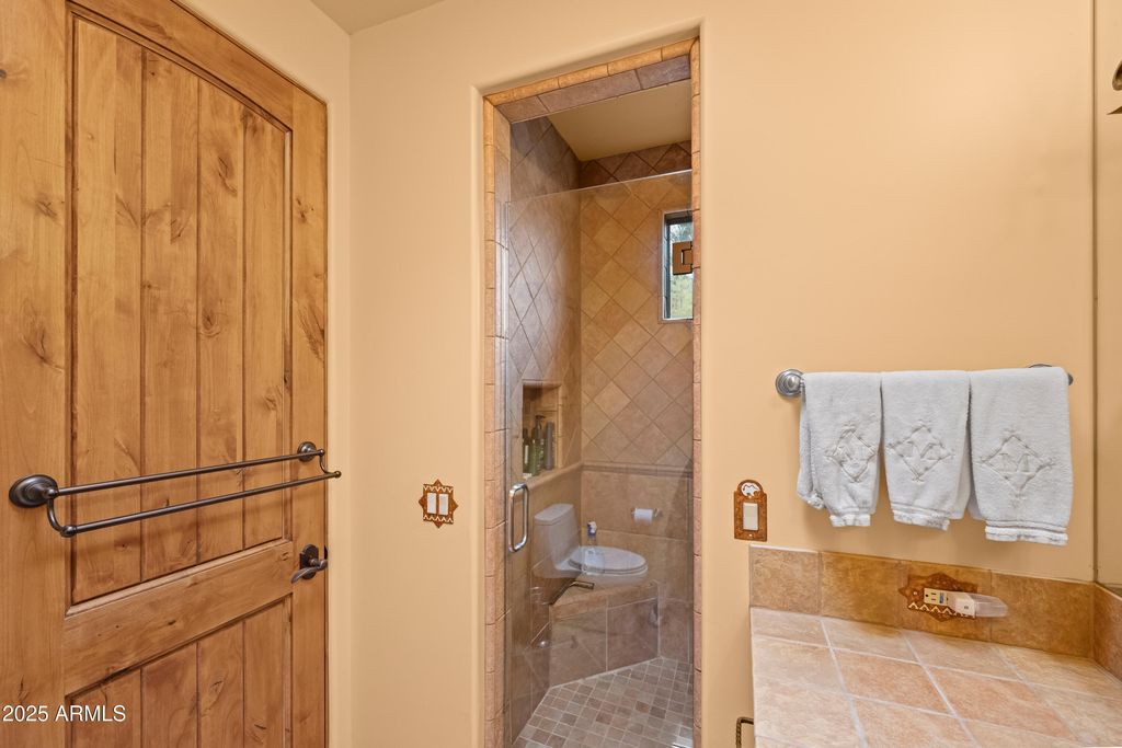 Image 32 of property listing at 18300 E ADOBE Way, Rio Verde, AZ 85263