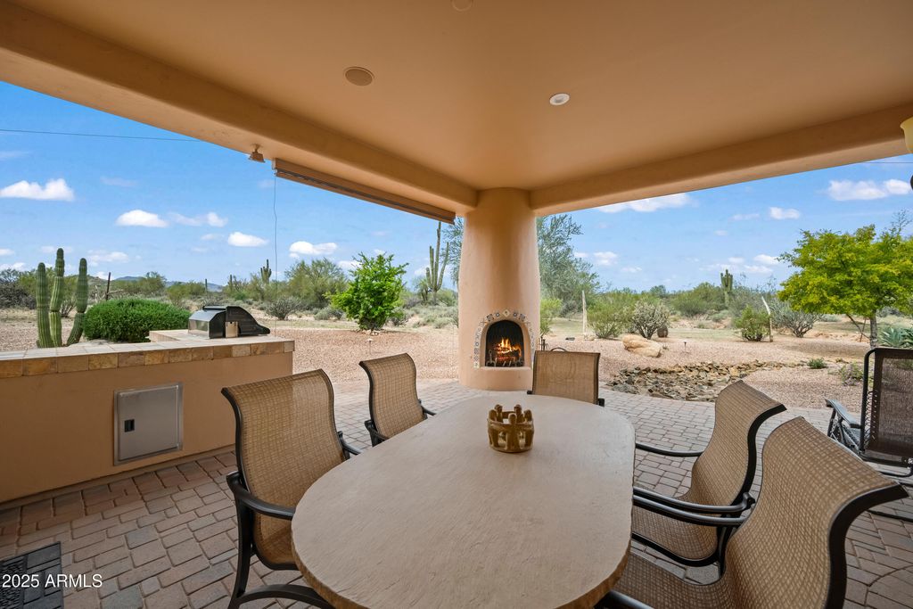 Image 43 of property listing at 18300 E ADOBE Way, Rio Verde, AZ 85263