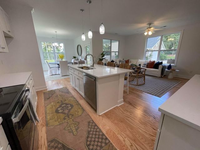 254 W Smith Street, Summerville, SC 29485