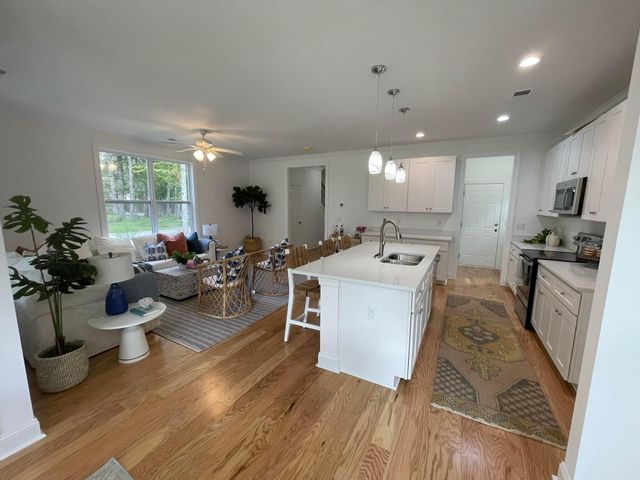 254 W Smith Street, Summerville, SC 29485