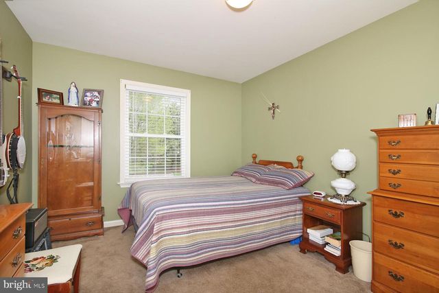 21 BEVERLY DR, Myerstown, PA 17067