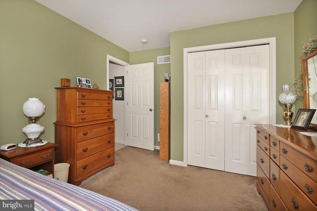 21 BEVERLY DR, Myerstown, PA 17067