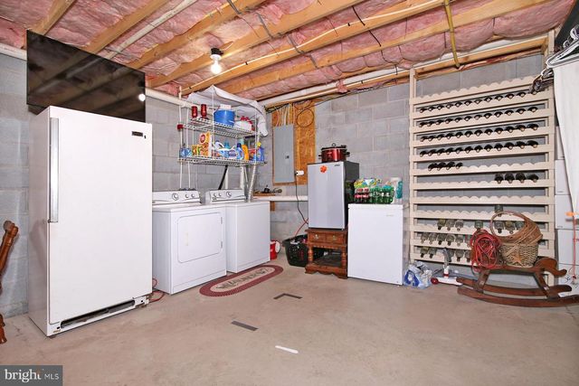 21 BEVERLY DR, Myerstown, PA 17067