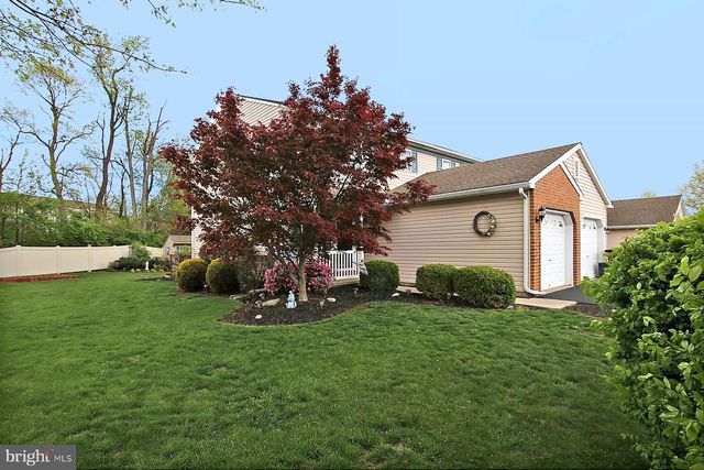 21 BEVERLY DR, Myerstown, PA 17067