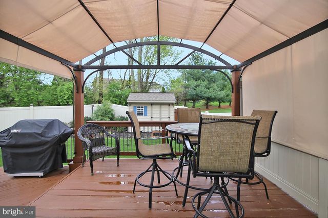 21 BEVERLY DR, Myerstown, PA 17067