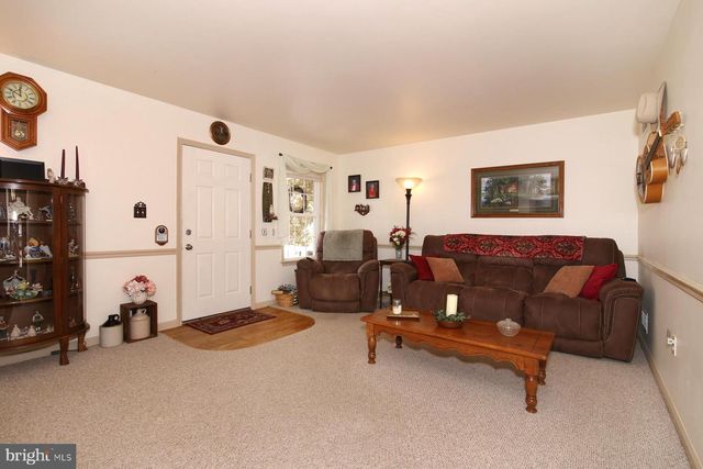 21 BEVERLY DR, Myerstown, PA 17067