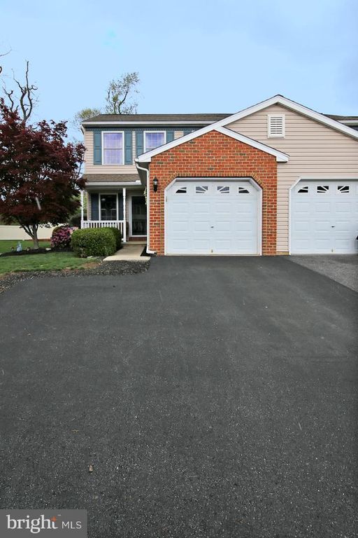 21 BEVERLY DR, Myerstown, PA 17067