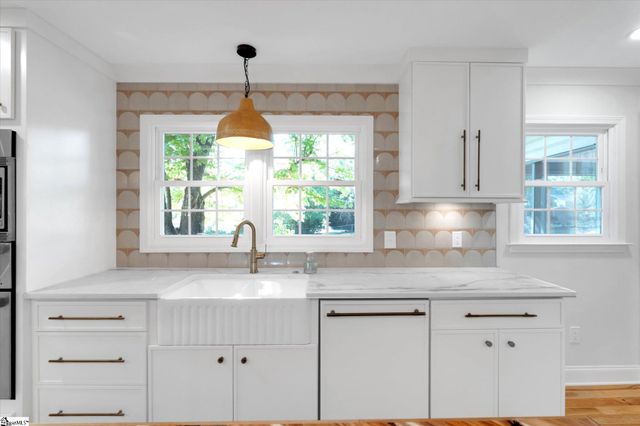 510 Asbury Circle, Easley, SC 29640