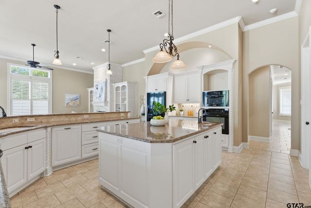 3026 Concord Pl., Tyler, TX 75701