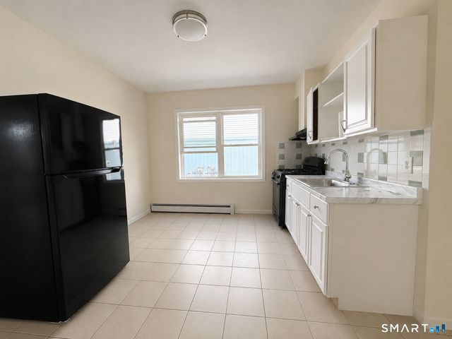 236 Greenwich Avenue 11, Stamford, CT 06902