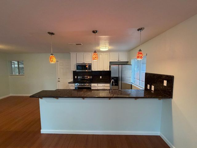 7430 Cosgrove Way, Sacramento, CA 95822