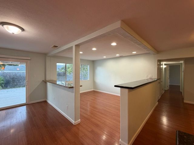 7430 Cosgrove Way, Sacramento, CA 95822