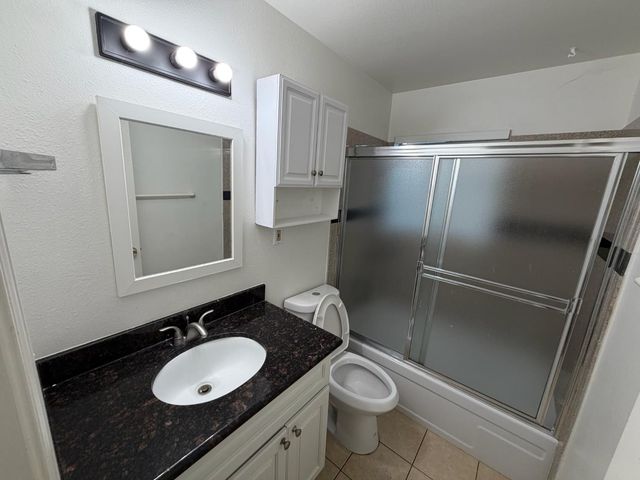7430 Cosgrove Way, Sacramento, CA 95822