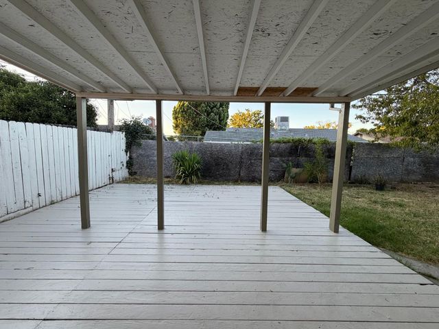 7430 Cosgrove Way, Sacramento, CA 95822