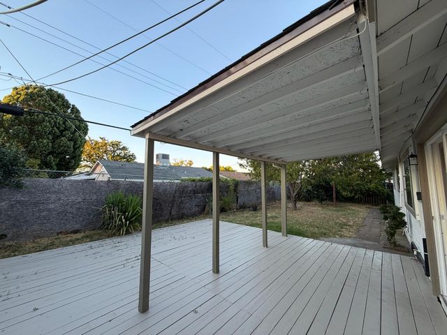 7430 Cosgrove Way, Sacramento, CA 95822