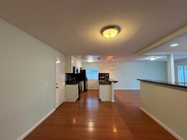 7430 Cosgrove Way, Sacramento, CA 95822
