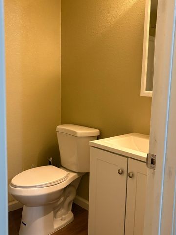 7430 Cosgrove Way, Sacramento, CA 95822