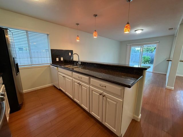 7430 Cosgrove Way, Sacramento, CA 95822