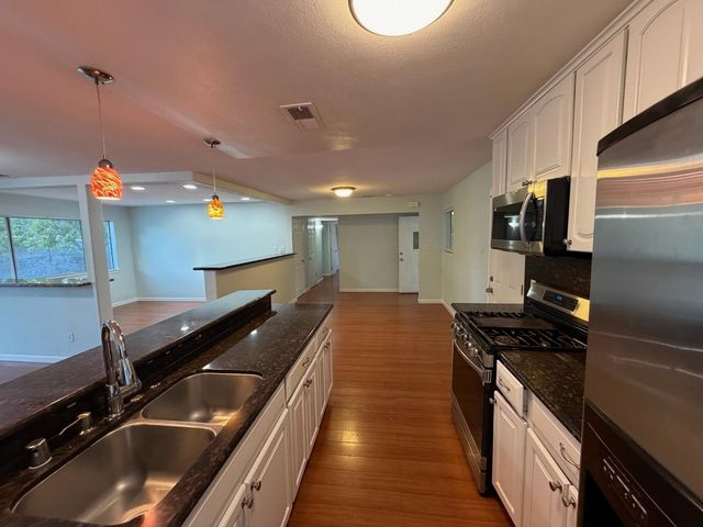 7430 Cosgrove Way, Sacramento, CA 95822