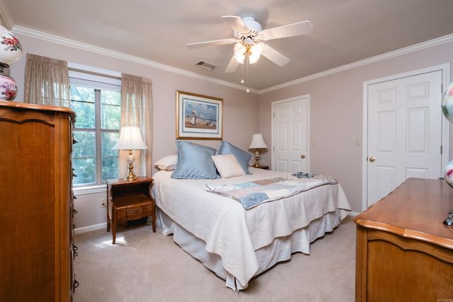 7 Chalmette Court, Little Rock, AR 72211