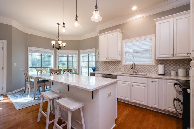 7 Chalmette Court, Little Rock, AR 72211