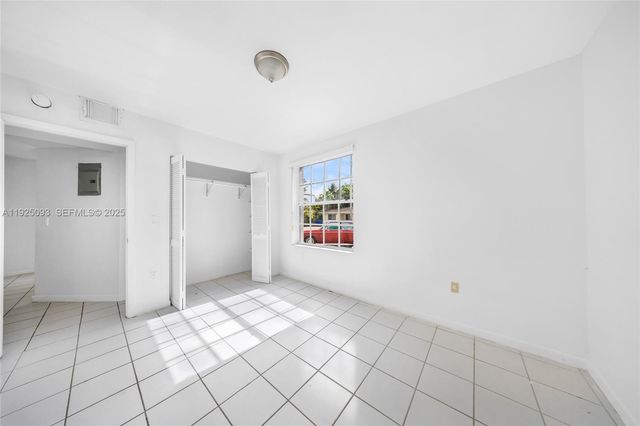 3453 SW 23rd Ter 1, Miami, FL 33145