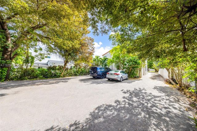 3453 SW 23rd Ter 1, Miami, FL 33145