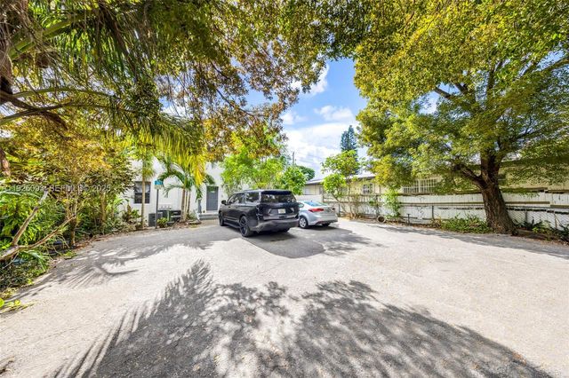 3453 SW 23rd Ter 1, Miami, FL 33145