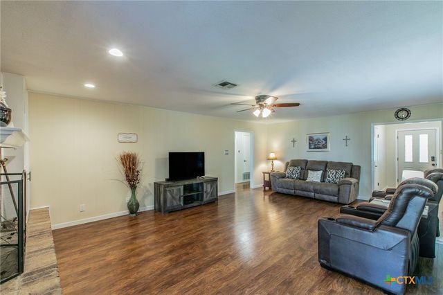 3801 Laurel Road, Temple, TX 76502