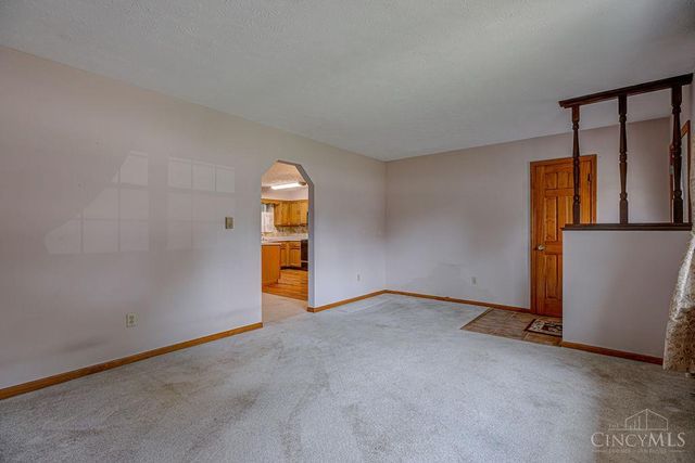 8254 Meadowlark Drive, Carlisle, OH 45005