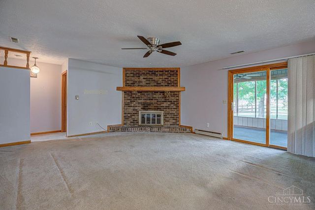 8254 Meadowlark Drive, Carlisle, OH 45005