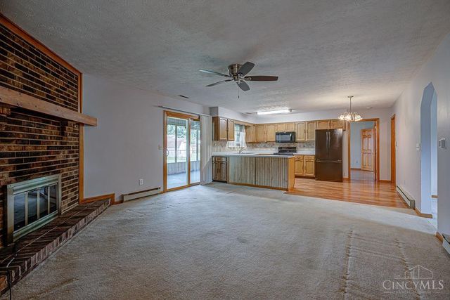8254 Meadowlark Drive, Carlisle, OH 45005