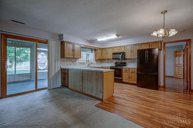 8254 Meadowlark Drive, Carlisle, OH 45005