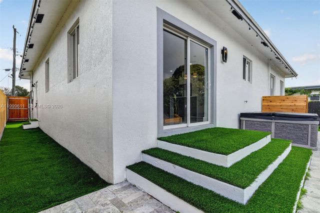 655 NW 24 avenue, Fort Lauderdale, FL 33311