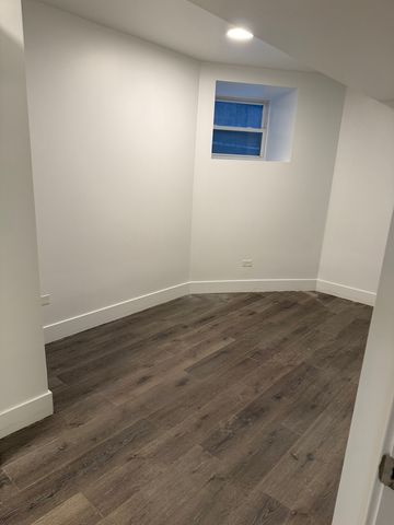 3329 W Van Buren Street G, Chicago, IL 60624